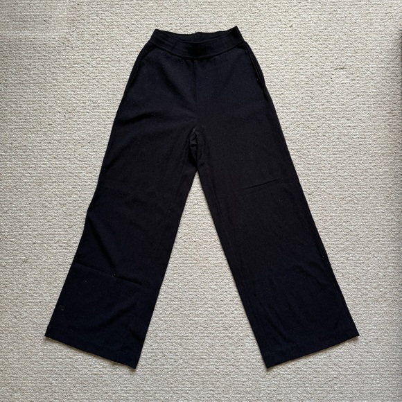 Lightweight high waisted pants with thick band and pockets - Picture 5 of 11